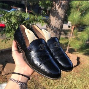 CHANEL black patent leather loafers sz 6